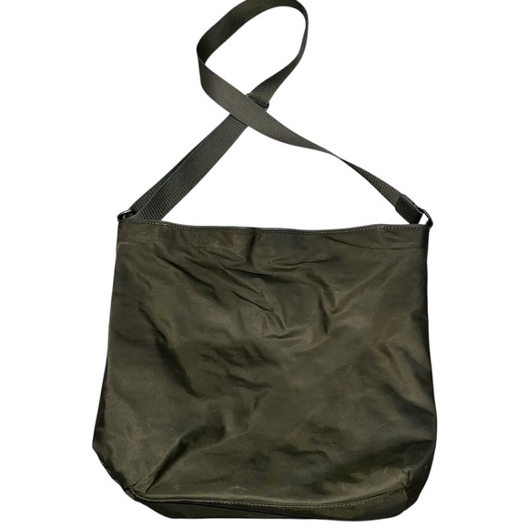 Lululemon Olive Green All Set Nylon Bucket Bag Purse - Picture 7 of 13